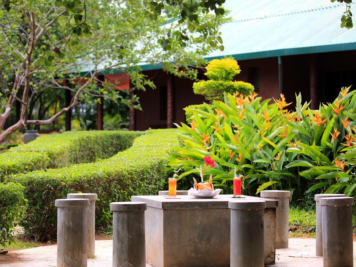 Grand & Gangula Hotel Dambulla Luaran gambar