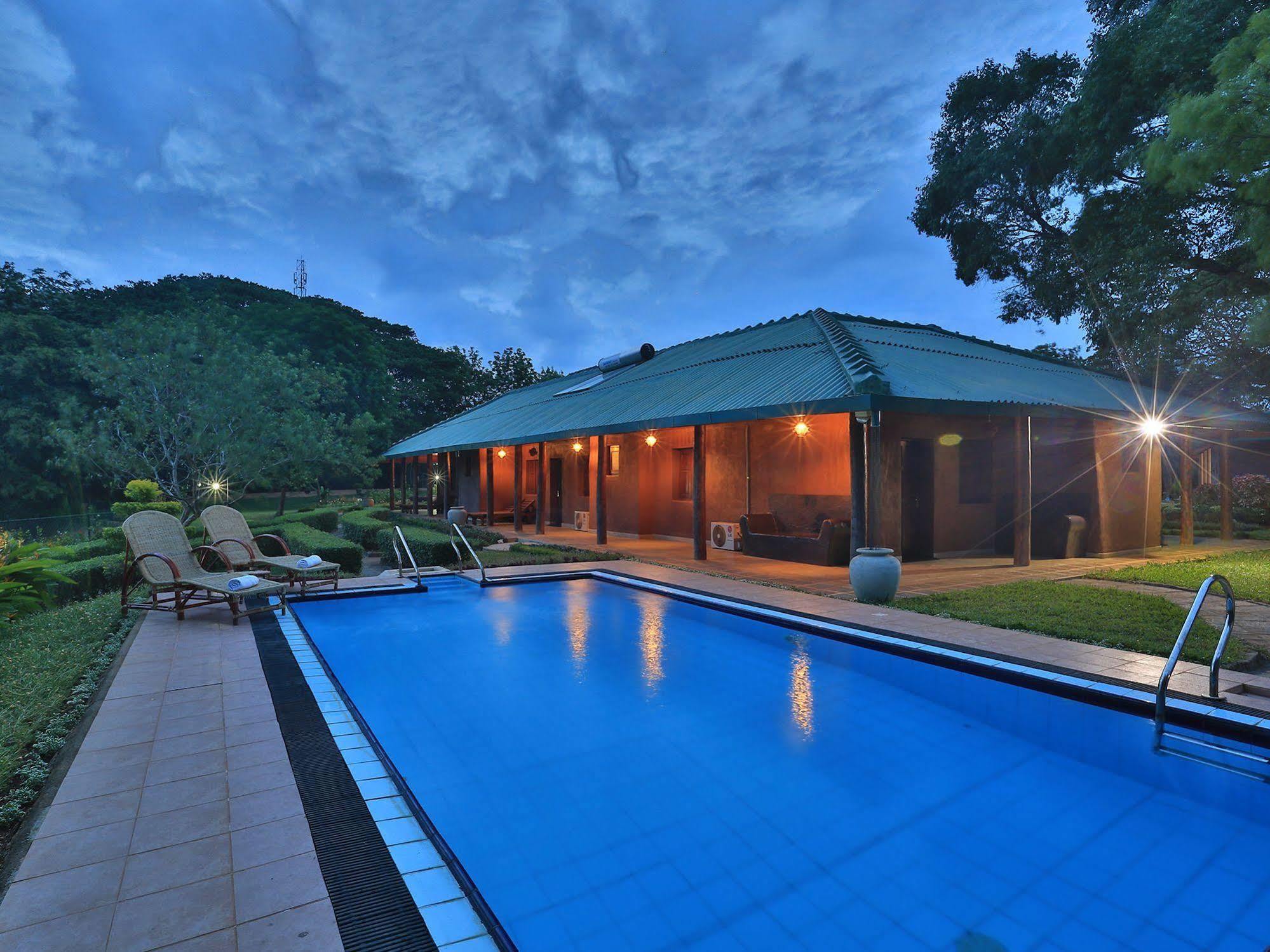 Grand & Gangula Hotel Dambulla Luaran gambar