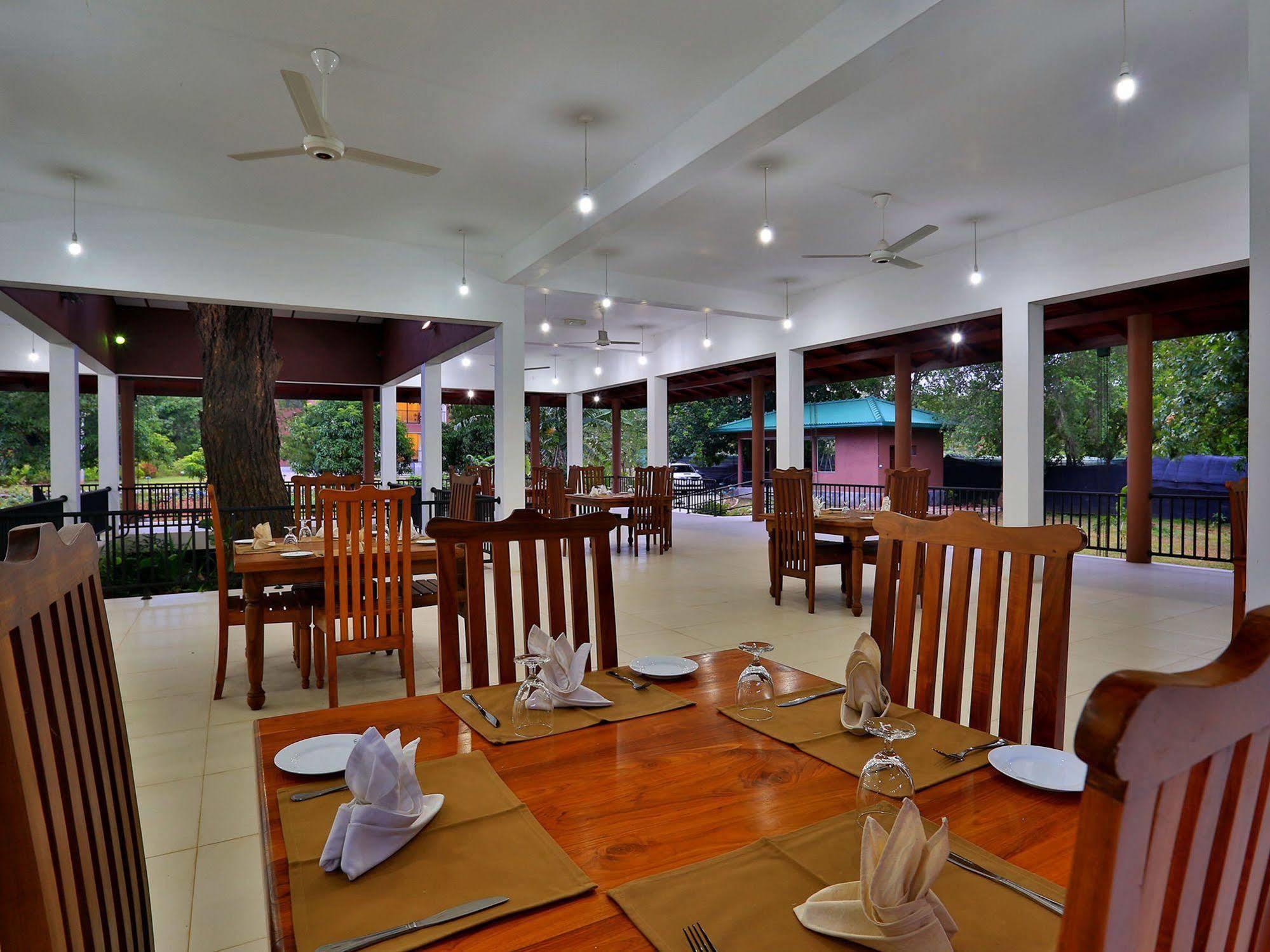 Grand & Gangula Hotel Dambulla Luaran gambar