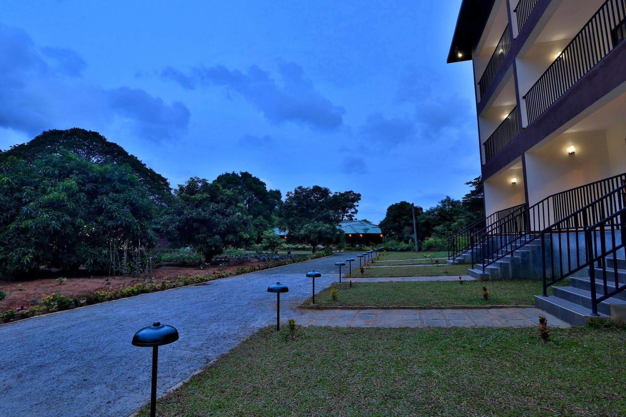 Grand & Gangula Hotel Dambulla Luaran gambar