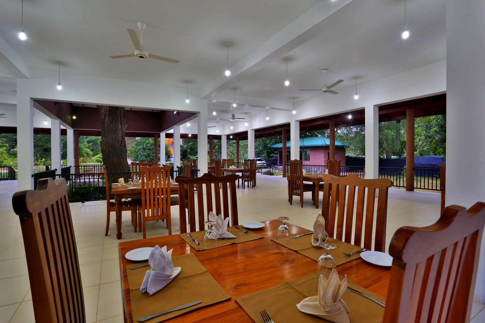 Grand & Gangula Hotel Dambulla Luaran gambar
