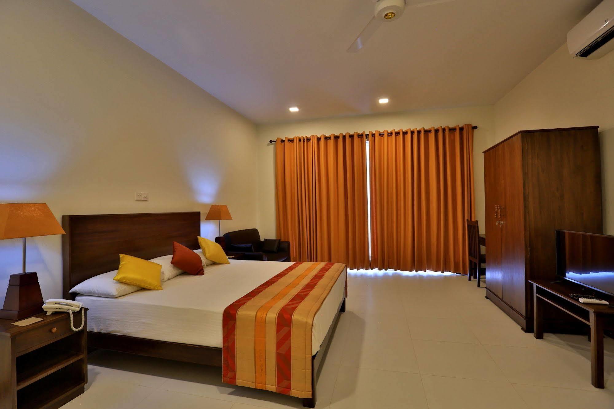 Grand & Gangula Hotel Dambulla Luaran gambar